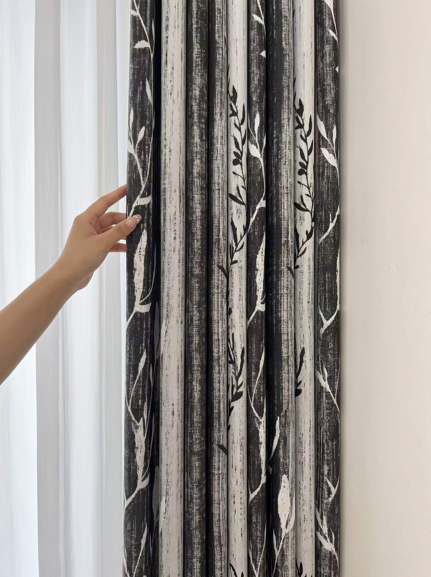 Rèm Vải Cao Cấp Chắn Sáng Là Lựa Chọn Đúng Cho Gia Đình | CAROYAL Rèm Vải Cao Cấp